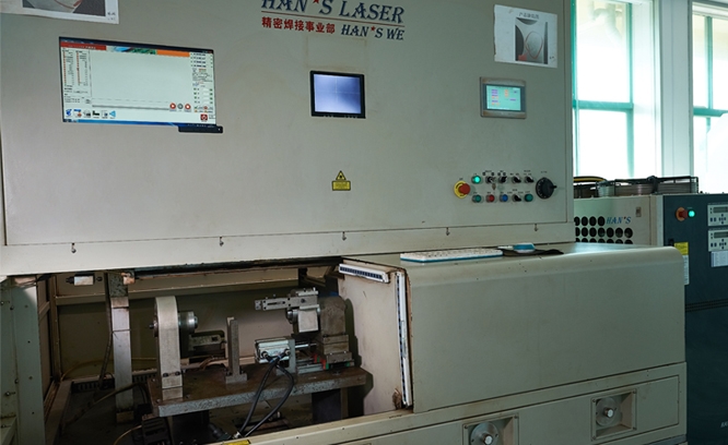 激光焊接機
