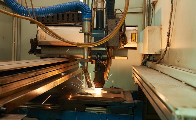 激光焊接機工作照片